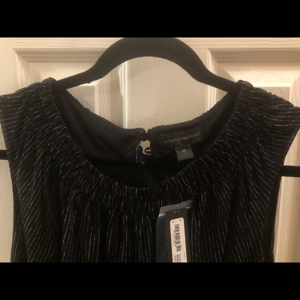 Sleeveless blouse.